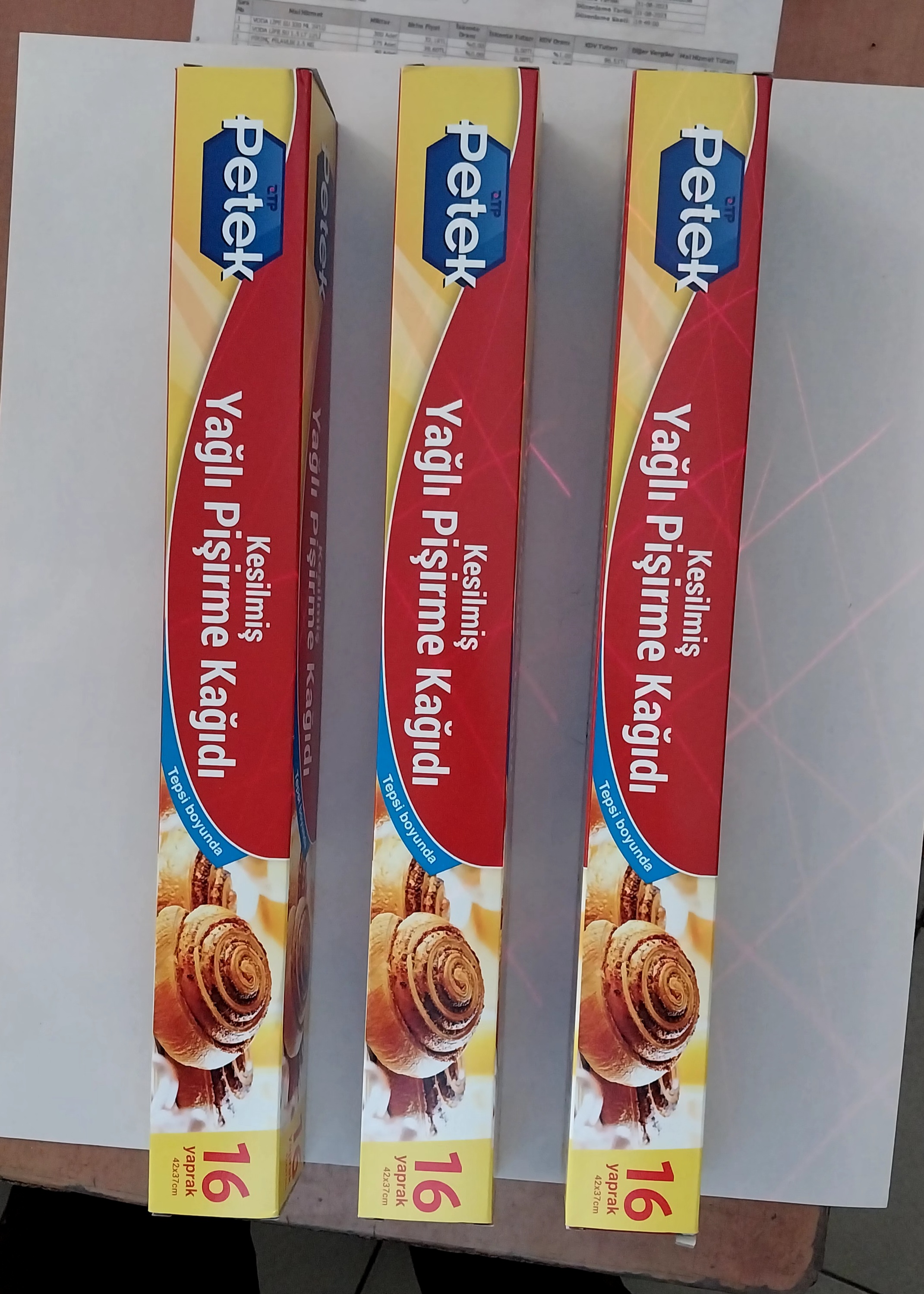 PETEK PİŞİRME KAGIDI 16 YP