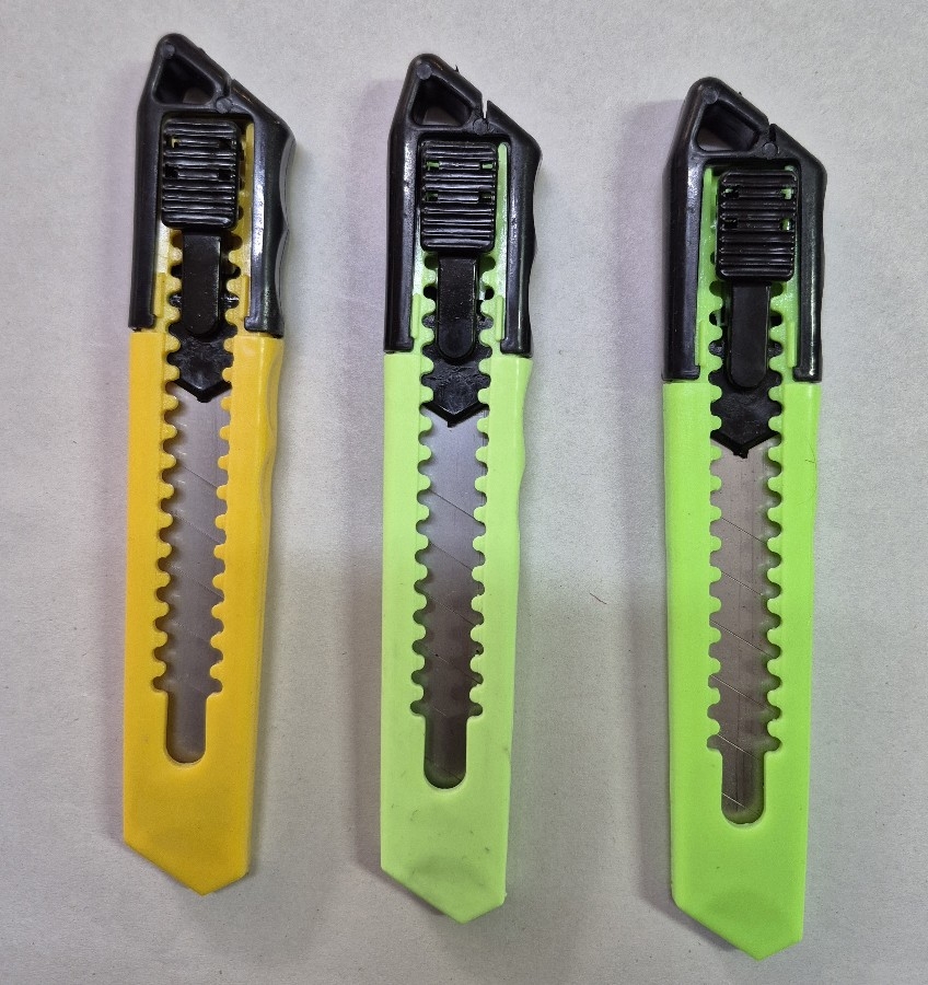 MAKET BIÇAGI PİLASTİK  48 Lİ