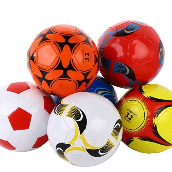 FUTBOL TOPU DİKİŞLİ